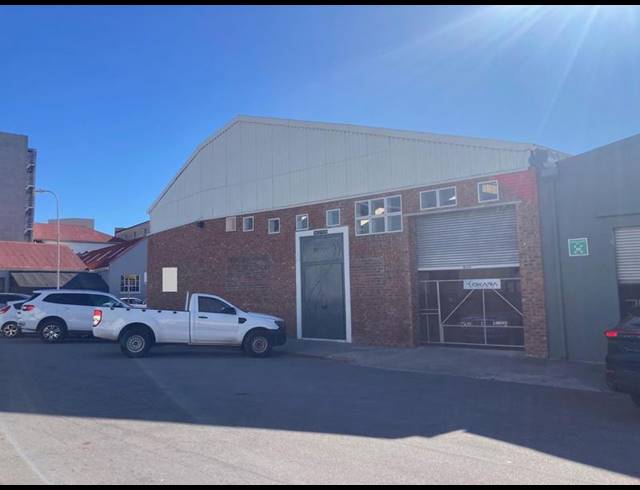 INDUSTRIAL PROPERTY TO RENT IN NORTH END